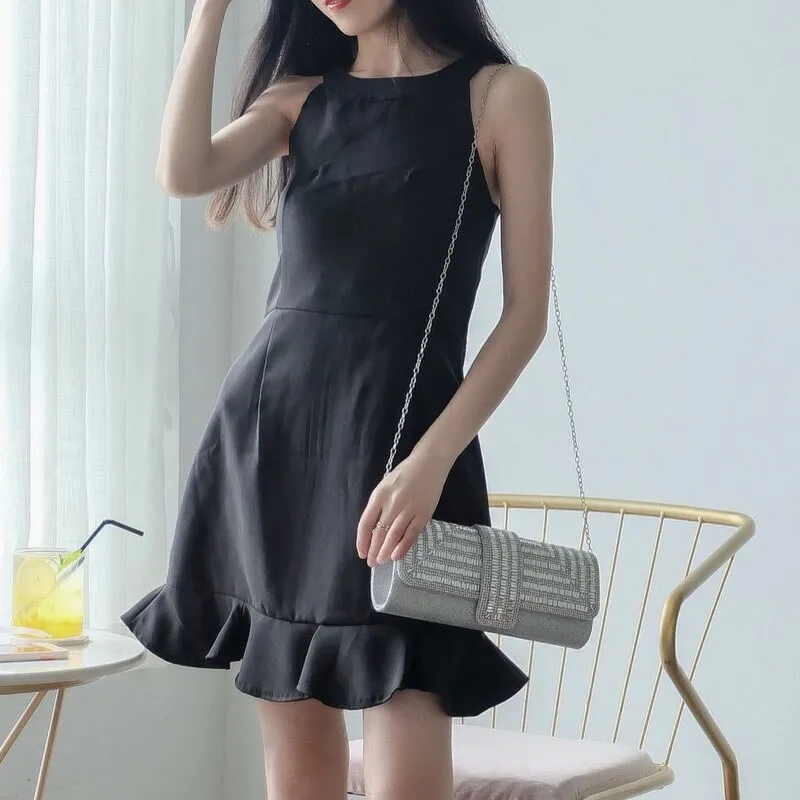 Exquisite Rhinestone Clutch with Shoulder Chain