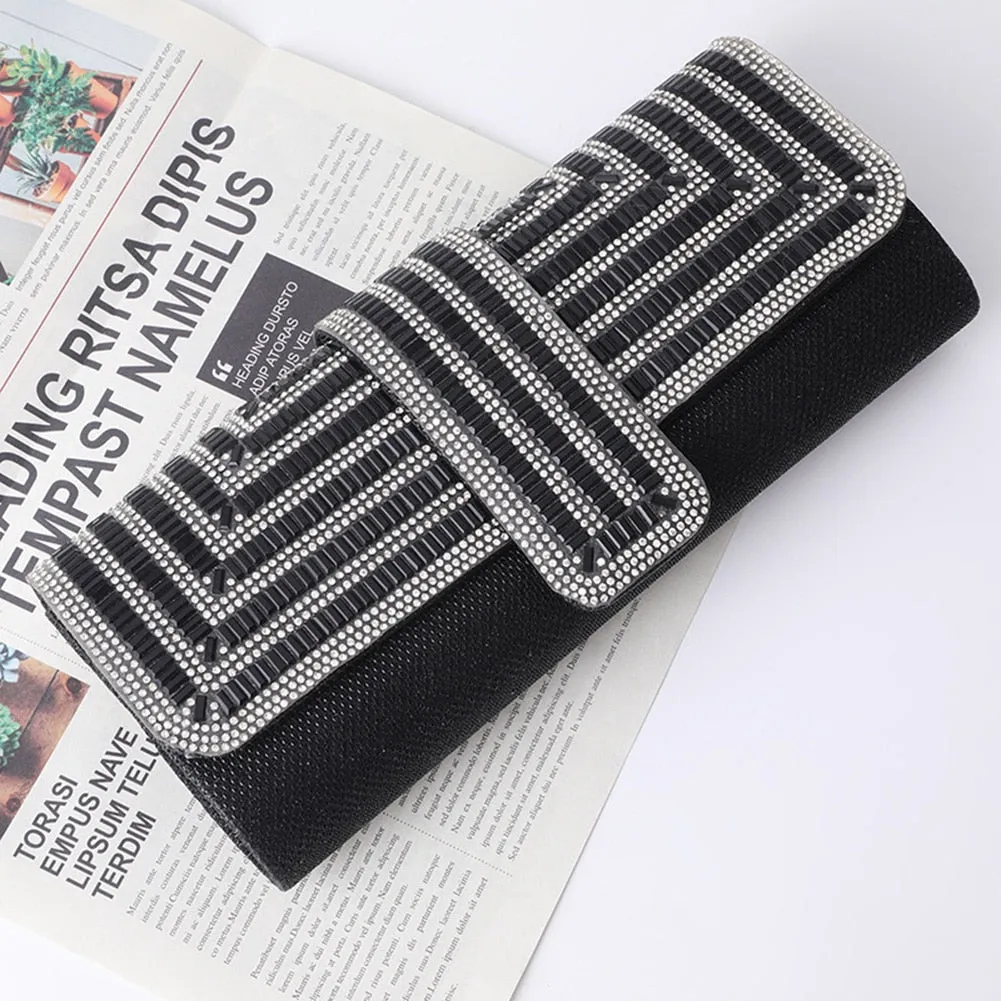 Exquisite Rhinestone Clutch with Shoulder Chain